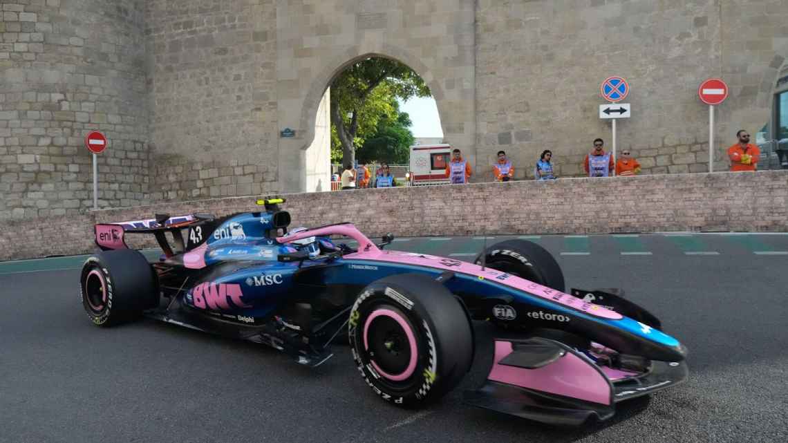 Colapinto mejoró en Bakú y quedó 11º en el segundo ensayo