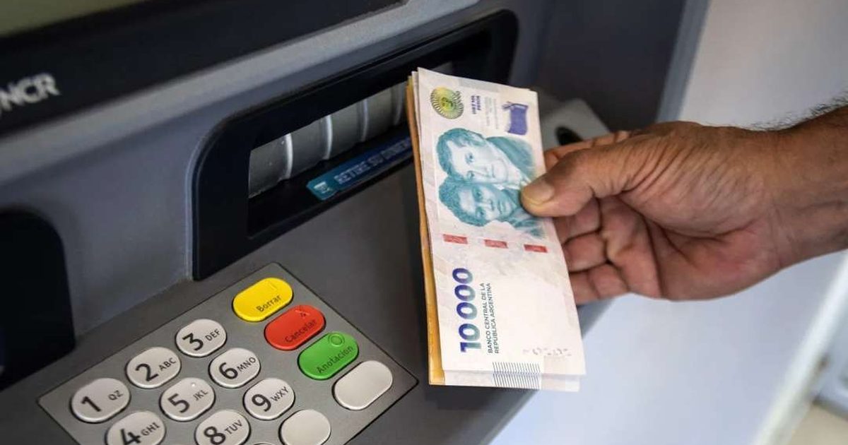 Santa Cruz: los empleados públicos cobrarán sus haberes el sábado 5 de septiembre
