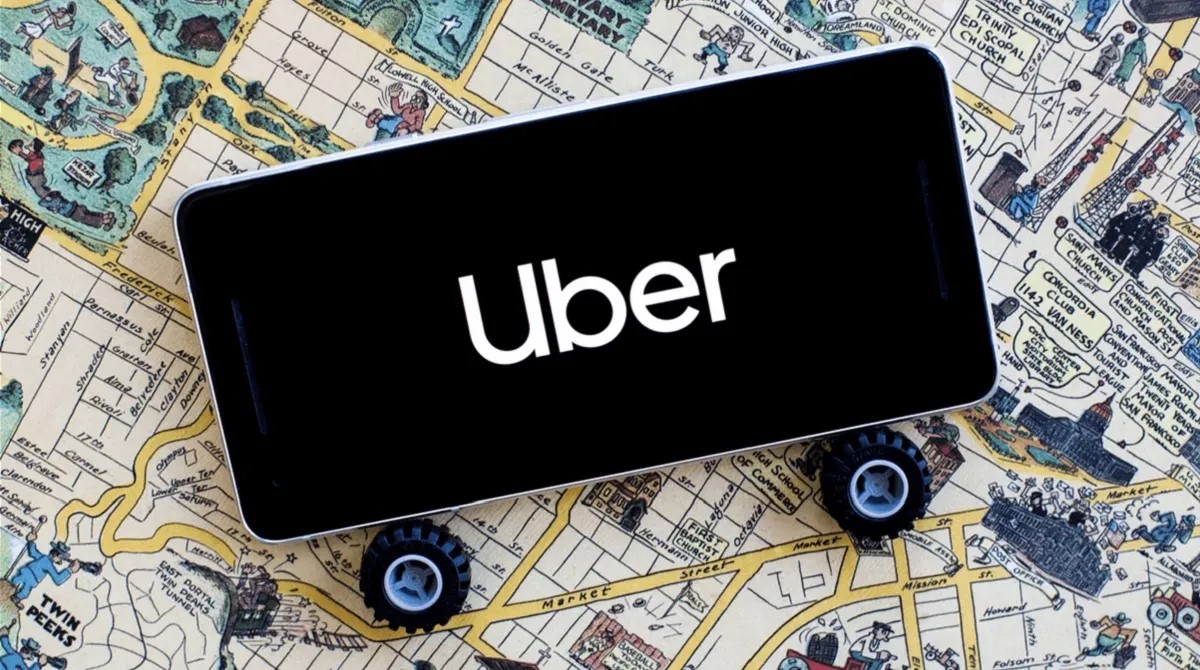 La gestión de Merino advirtió sobre los riesgos de usar Uber y aclaró que es un servicio de transporte “no habilitado” en Trelew