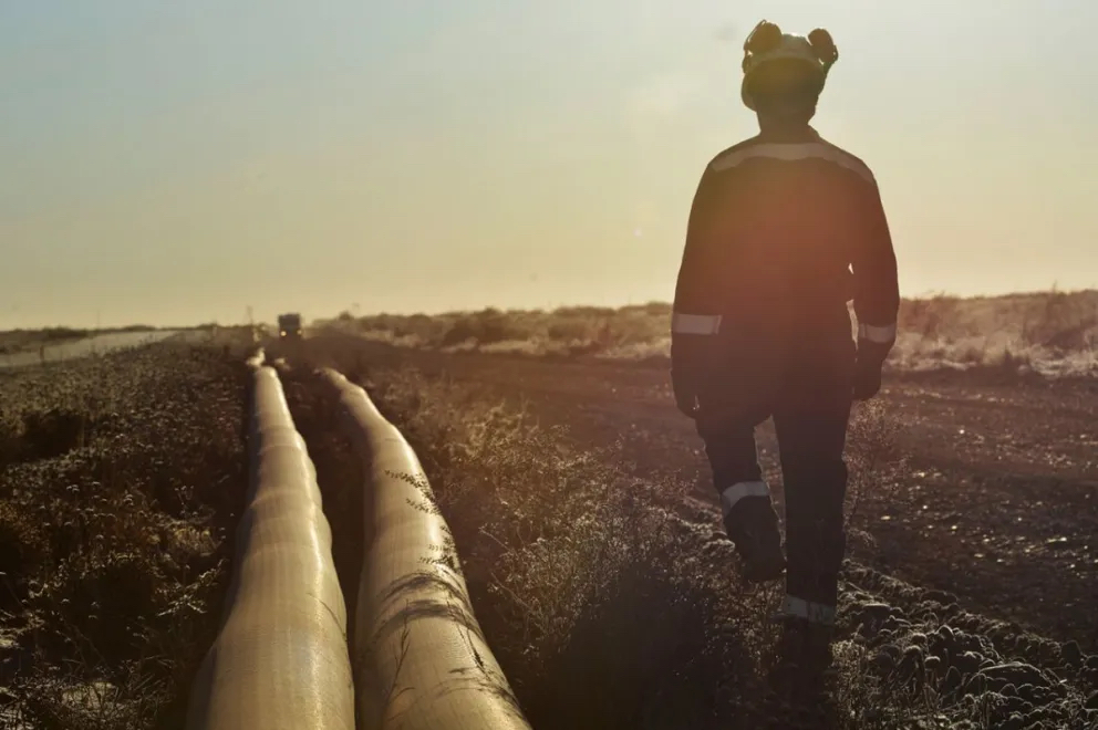 Figueroa avanza con las petroleras para desarrollar 5.000 hectáreas bajo riego en Vaca Muerta