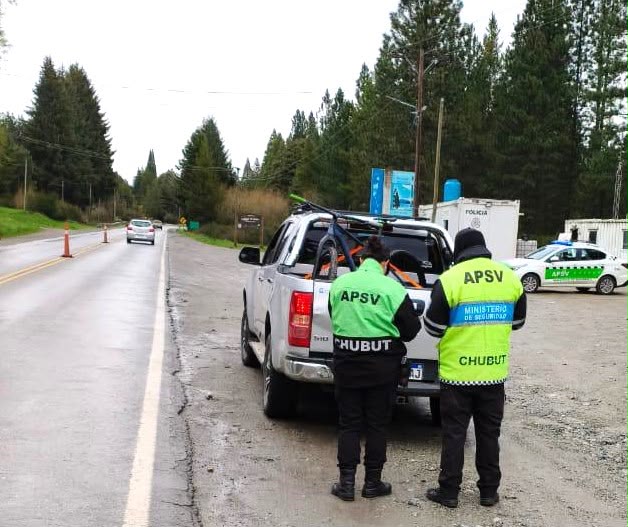 Chubut: controlaron casi 8 mil vehículos y detectaron a 37 conductores alcoholizados durante el fin de semana