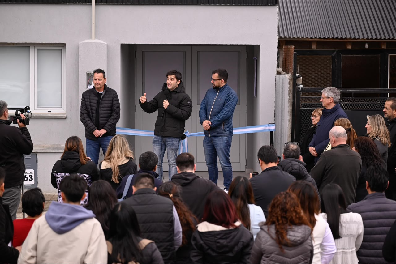Torres, Molina y Taccetta inauguraron la Casa Estudiantil de Corcovado en Esquel: “Los jóvenes van a tener las mismas oportunidades de desarrollarse”
