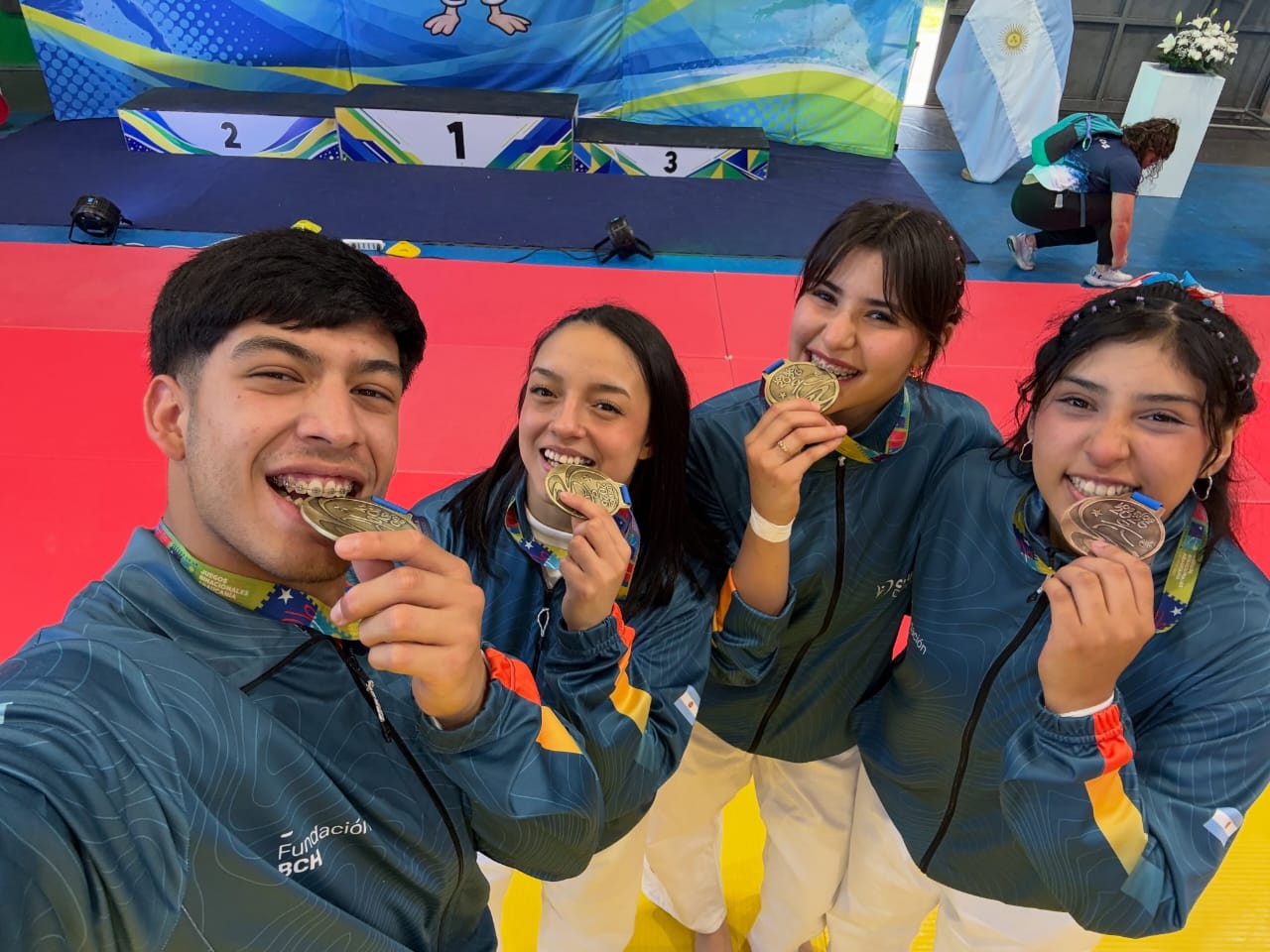 Chubut sumó cuatro medallas de oro en atletismo, judo y natación en los Juegos Binacionales de la Araucanía